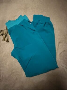 Figs Teal Jogger scrubs XXS